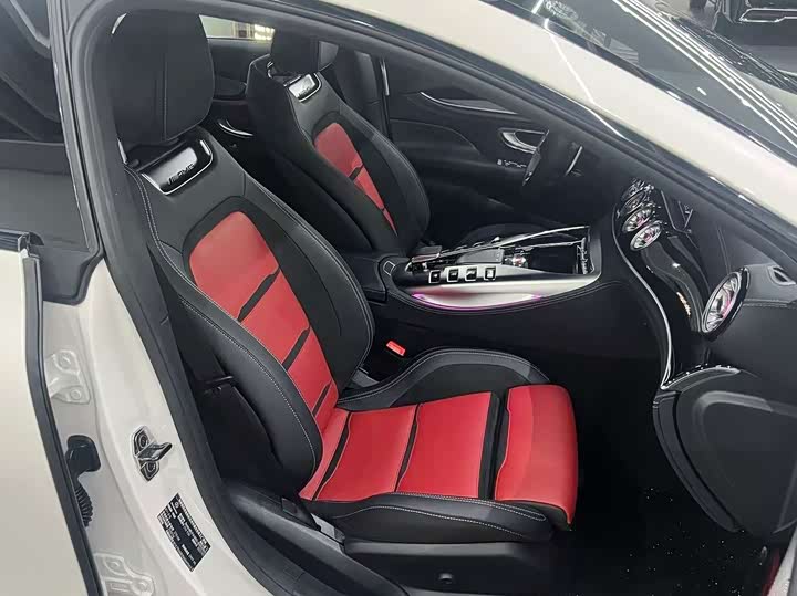 Фото 17 - Mercedes-Benz AMG GT