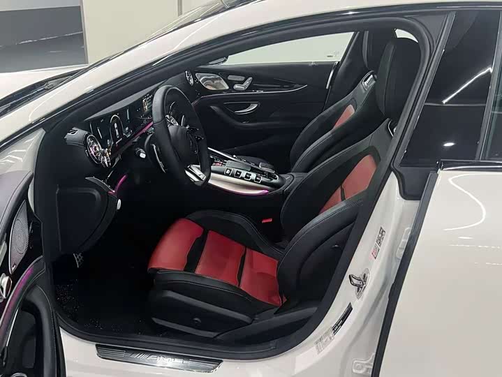 Фото 18 - Mercedes-Benz AMG GT