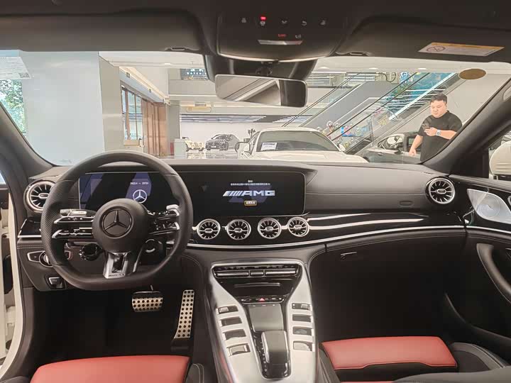 Фото 25 - Mercedes-Benz AMG GT