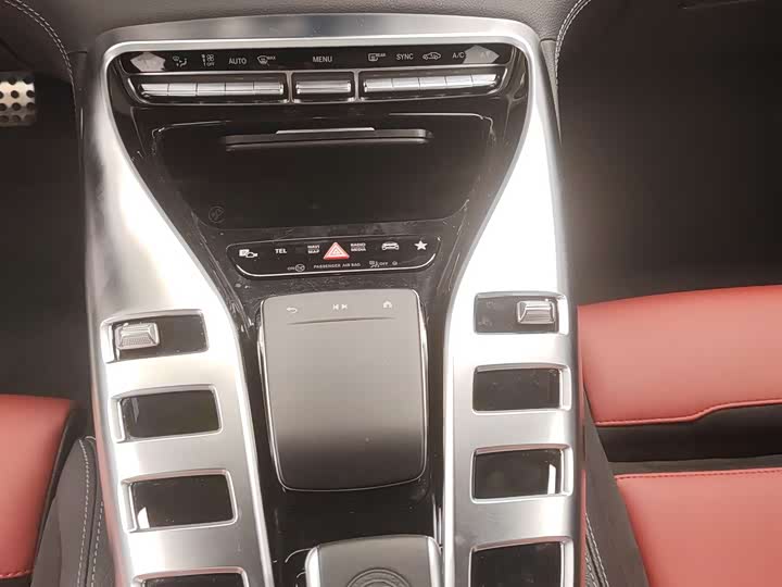 Фото 28 - Mercedes-Benz AMG GT