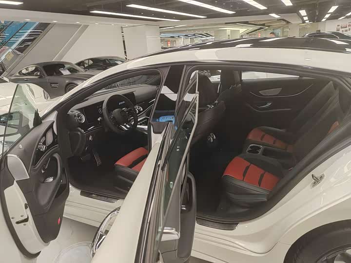 Фото 3 - Mercedes-Benz AMG GT