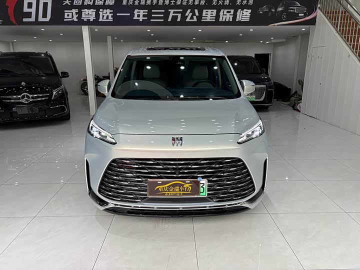 Фото 3 - Buick GL8 Hybrid