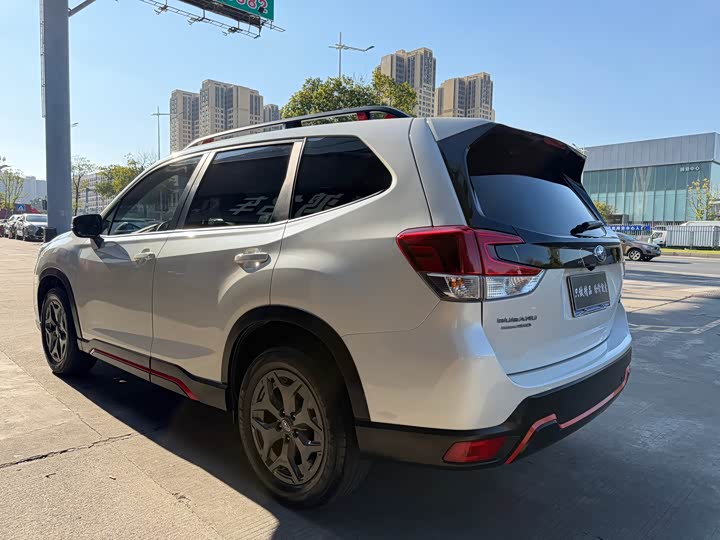 Фото 12 - Subaru Forester