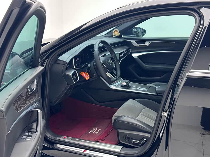 Фото 11 - Audi A6L