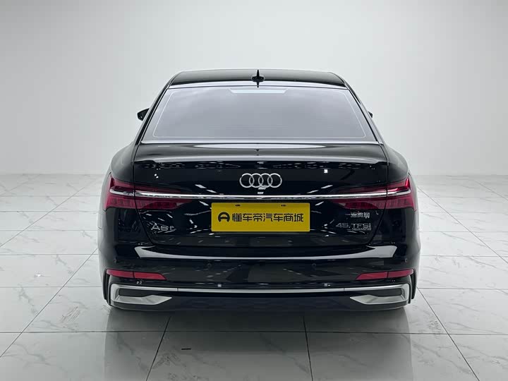 Фото 20 - Audi A6L