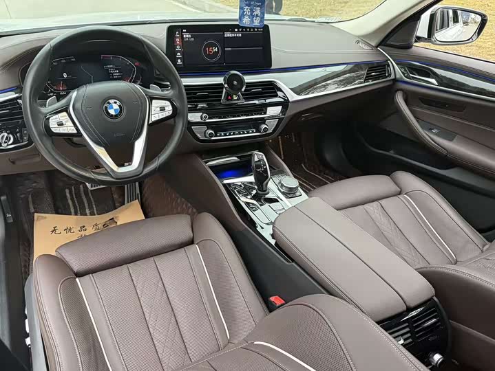 Фото 6 - BMW 5 Series