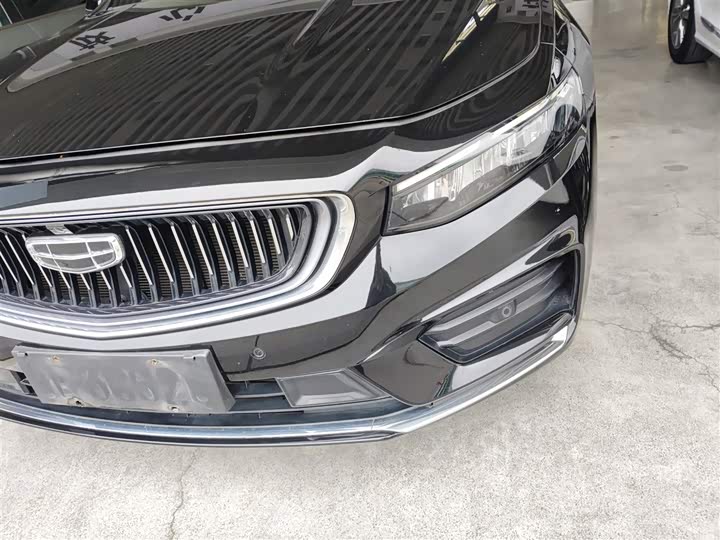 Фото 24 - Geely Preface