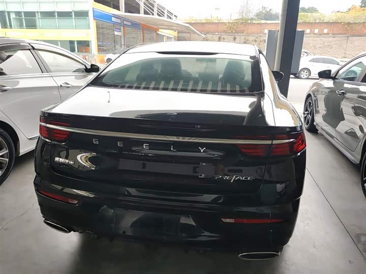 Фото 6 - Geely Preface