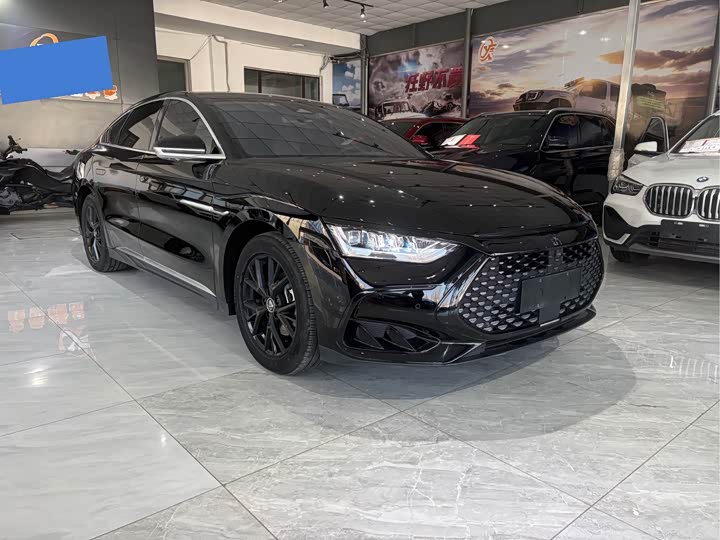 Фото 3 - BYD Han