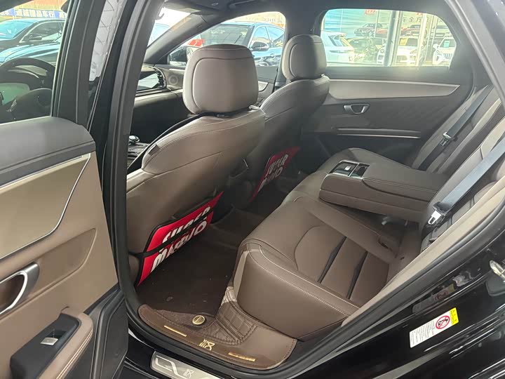 Фото 5 - BYD Han