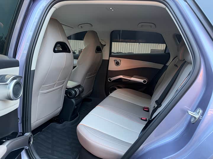 Фото 13 - BYD Yuan Plus