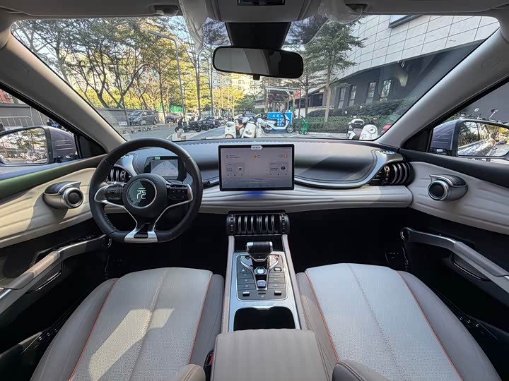 Фото 14 - BYD Yuan Plus