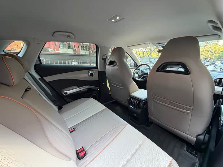 Фото 16 - BYD Yuan Plus