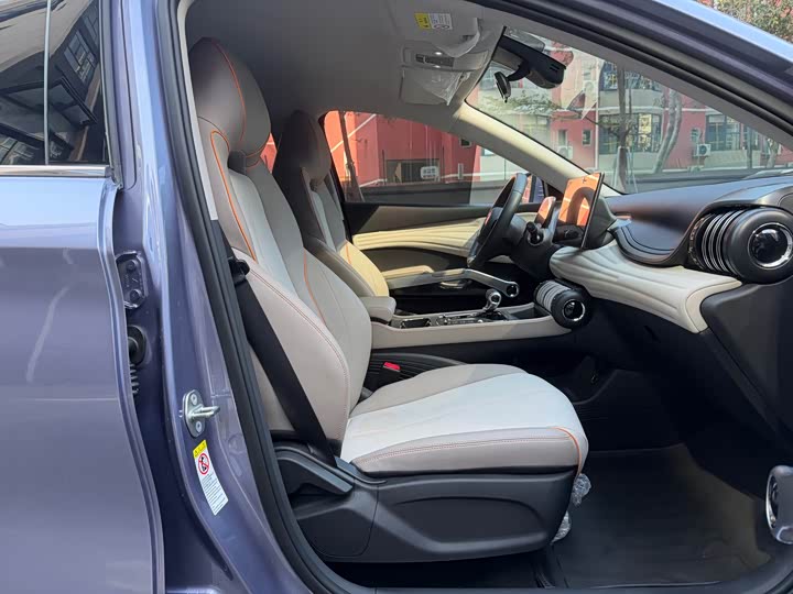 Фото 17 - BYD Yuan Plus