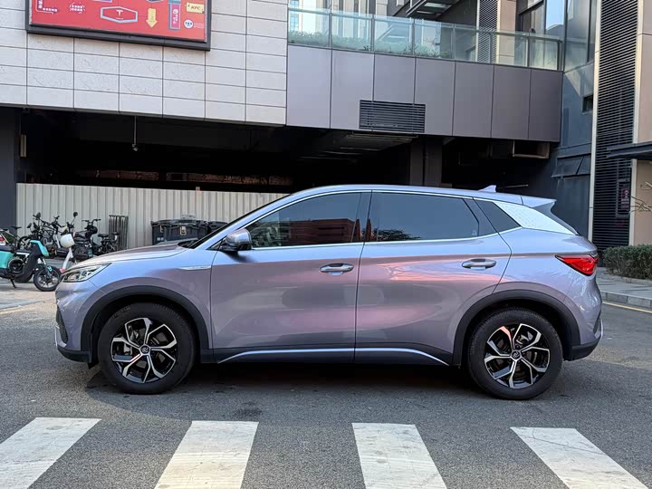 Фото 4 - BYD Yuan Plus