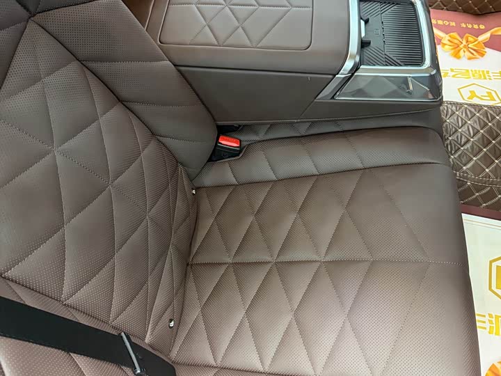 Фото 11 - BMW 7 Series