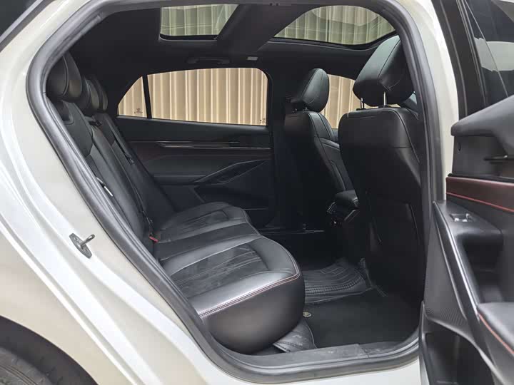 Фото 16 - Ford Mondeo