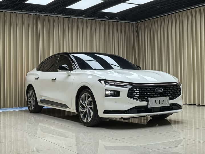 Фото 4 - Ford Mondeo