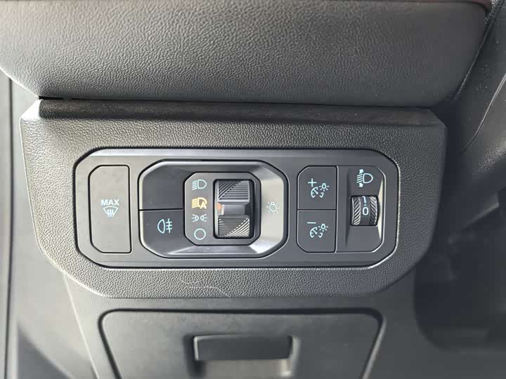 Фото 8 - Ford Mondeo