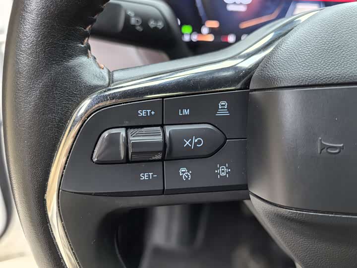 Фото 9 - Ford Mondeo