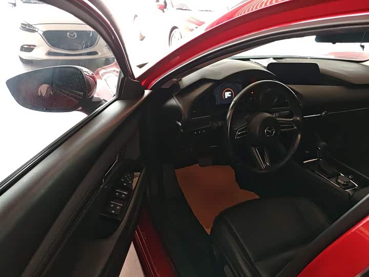 Фото 16 - Mazda 3 (Axela)