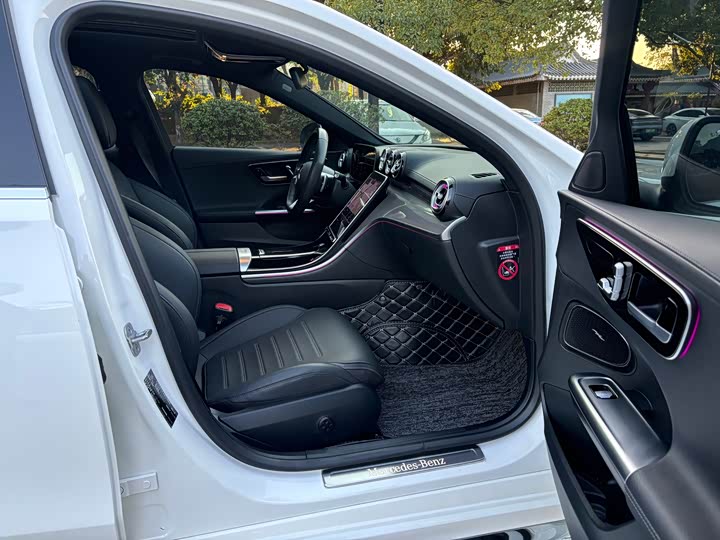 Фото 8 - Mercedes-Benz C-Class