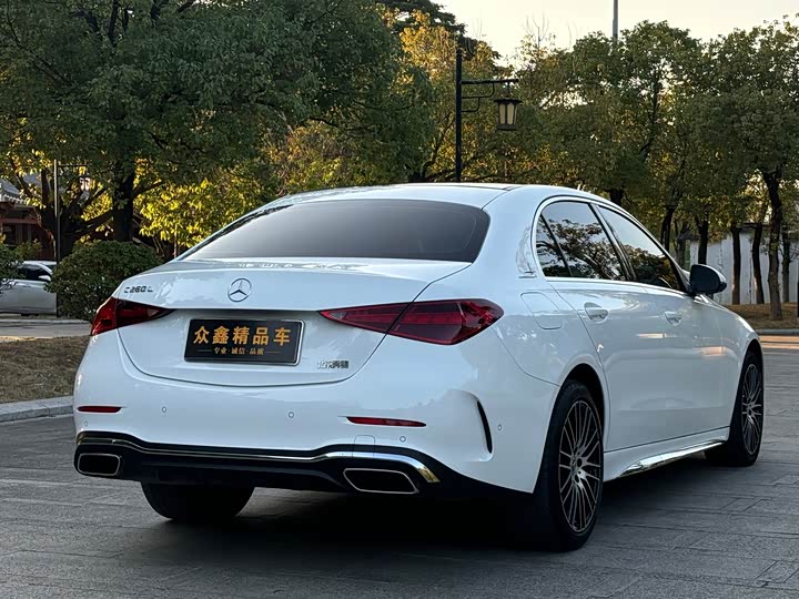 Фото 9 - Mercedes-Benz C-Class