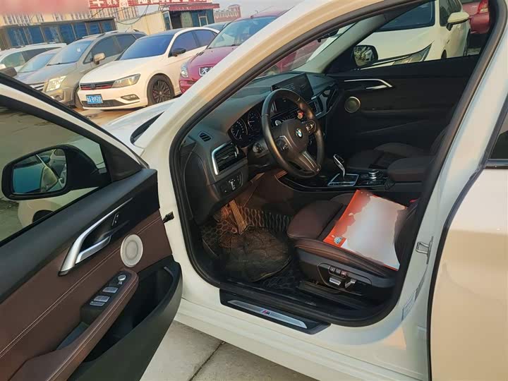 Фото 16 - BMW 1 Series