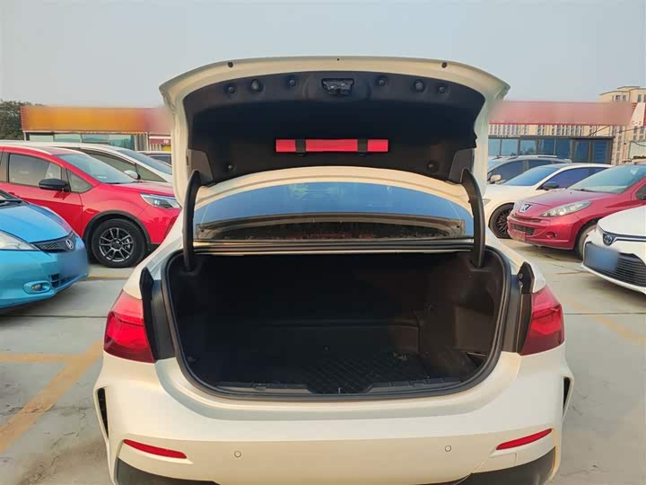 Фото 19 - BMW 1 Series