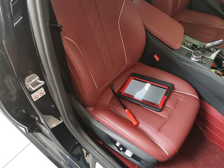 Фото 25 - BMW 5 Series Hybrid