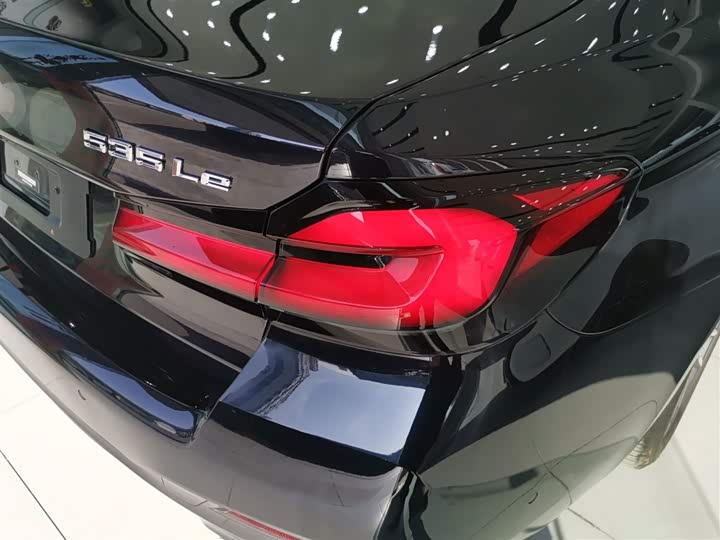 Фото 8 - BMW 5 Series Hybrid