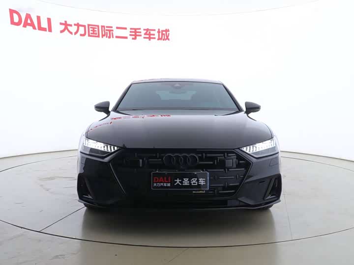 Фото 2 - Audi A7L