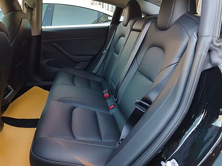 Фото 17 - Tesla Model 3