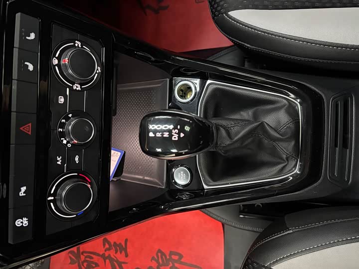 Фото 14 - Volkswagen Tacqua