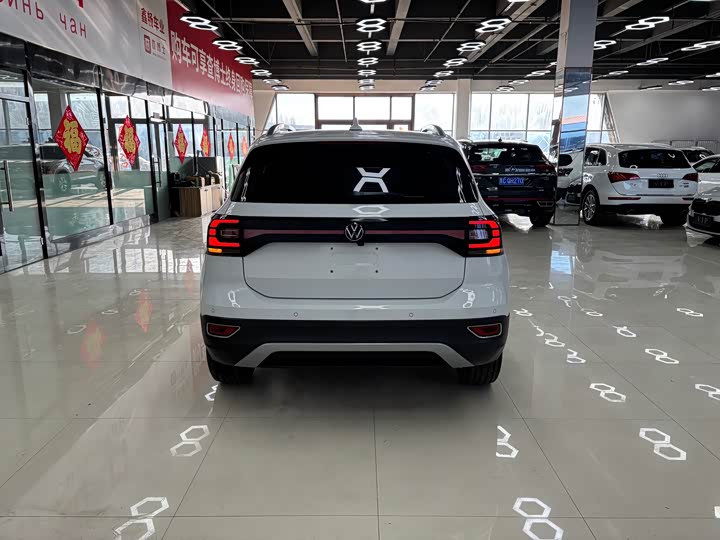 Фото 6 - Volkswagen Tacqua