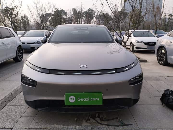 Фото 3 - XPeng P7