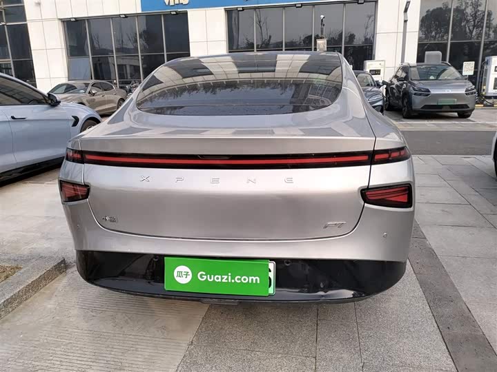 Фото 6 - XPeng P7