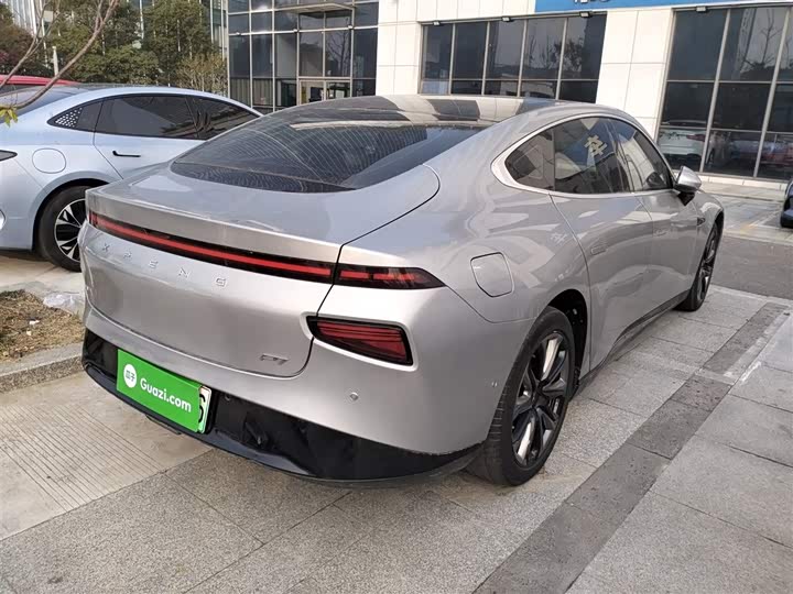 Фото 7 - XPeng P7