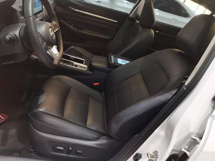 Фото 15 - Nissan Teana