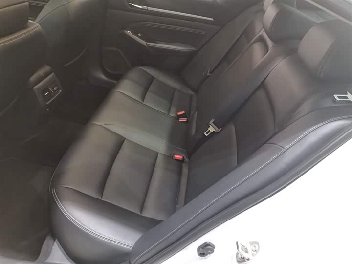 Фото 17 - Nissan Teana