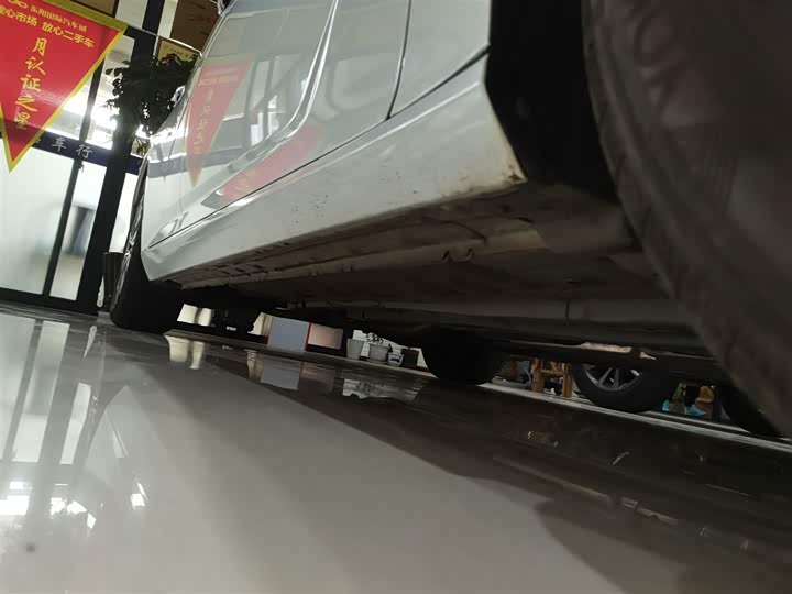 Фото 21 - Nissan Teana