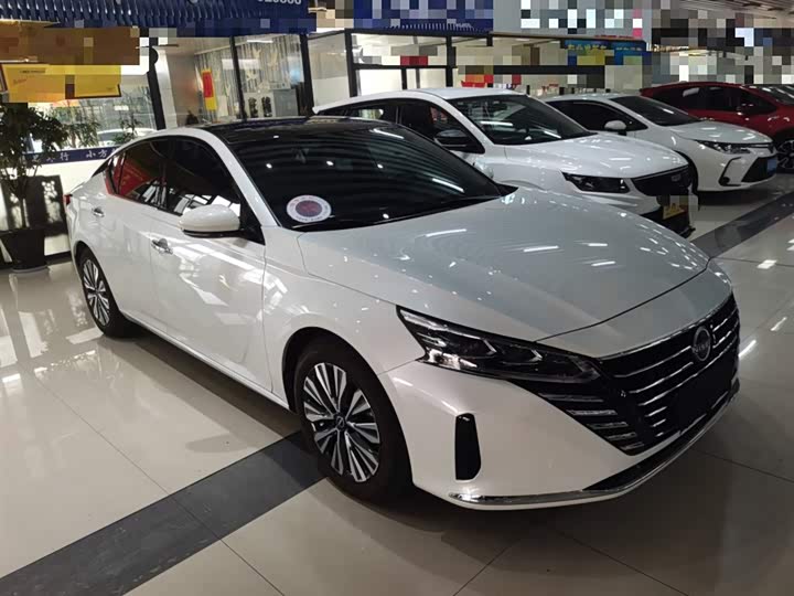 Фото 4 - Nissan Teana