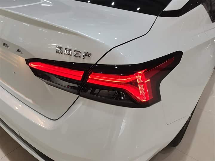 Фото 8 - Nissan Teana