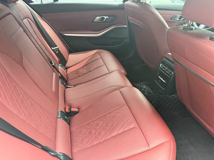 Фото 11 - BMW i3