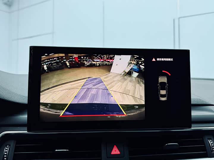 Фото 9 - Audi A5