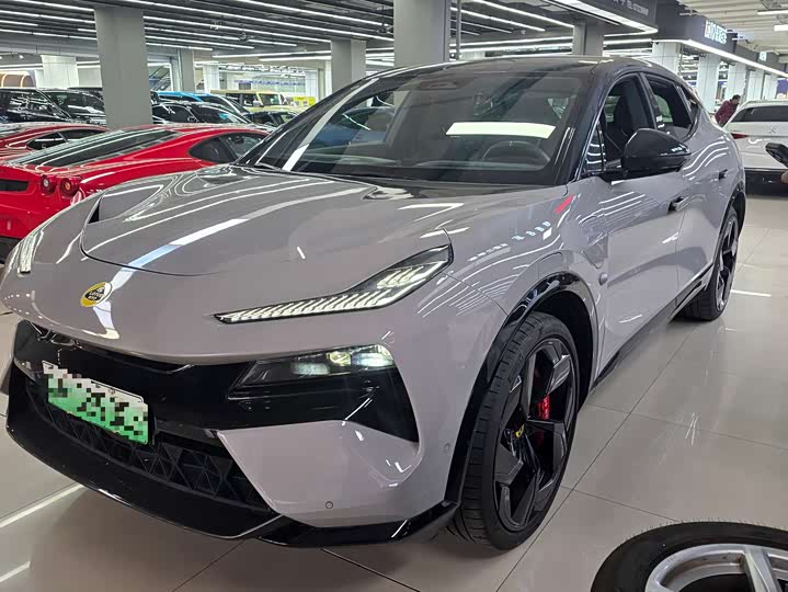 Фото 2 - Lotus Eletre