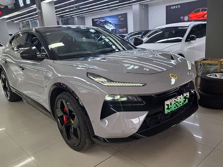 Фото 3 - Lotus Eletre