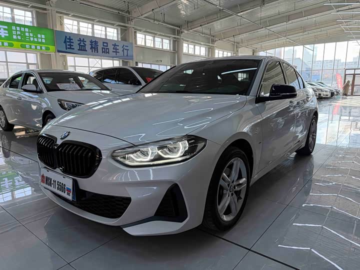 Фото 1 - BMW 1 Series