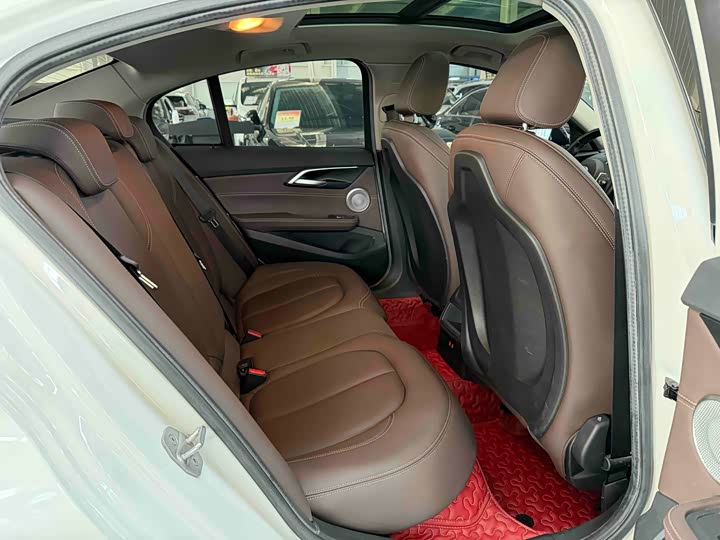 Фото 15 - BMW 1 Series