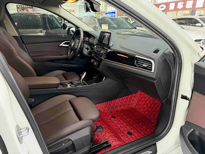 Фото 16 - BMW 1 Series